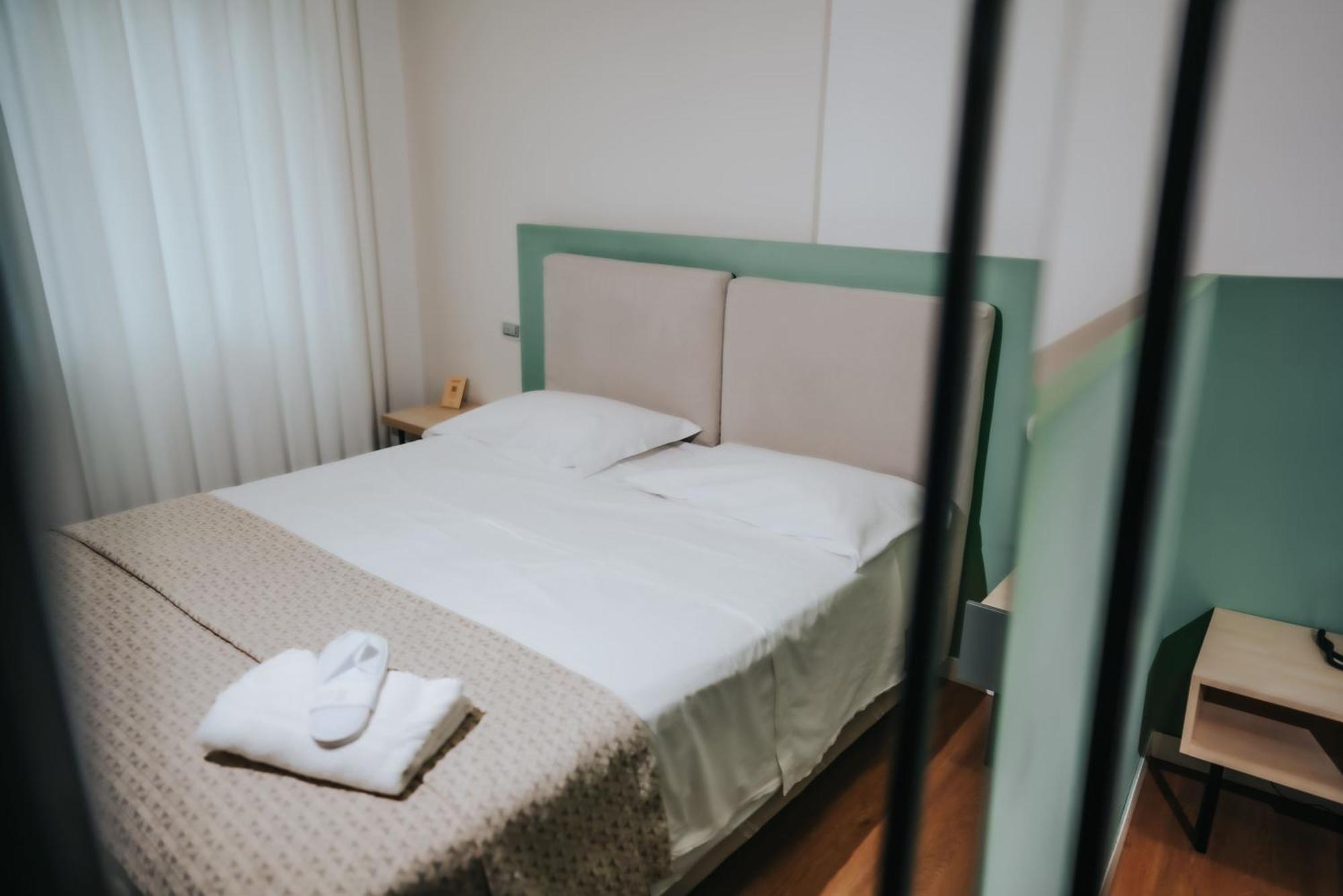 Plana Hotel Caserta Kültér fotó