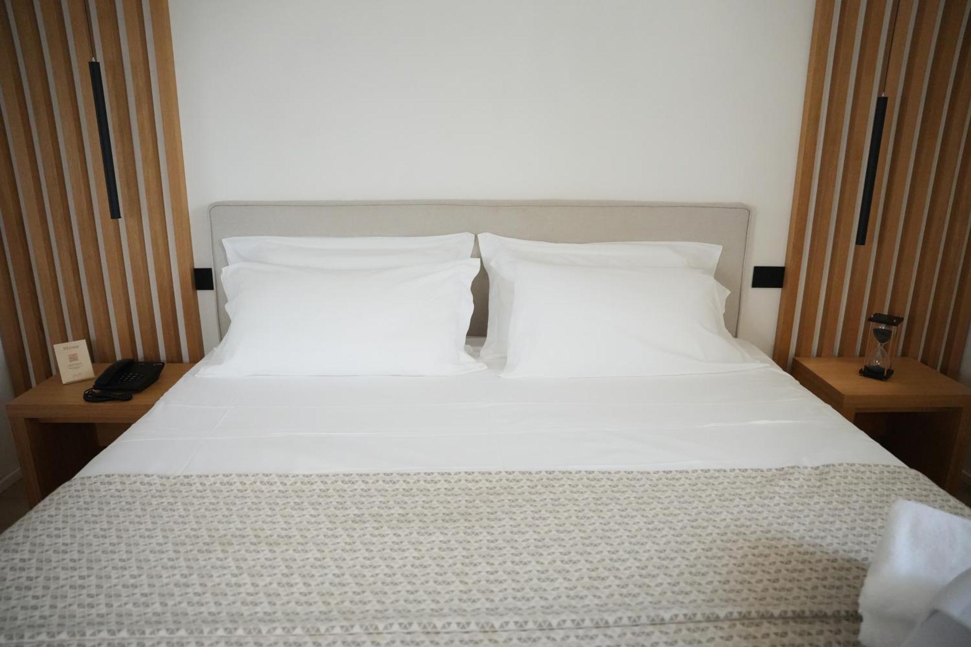 Plana Hotel Caserta Kültér fotó
