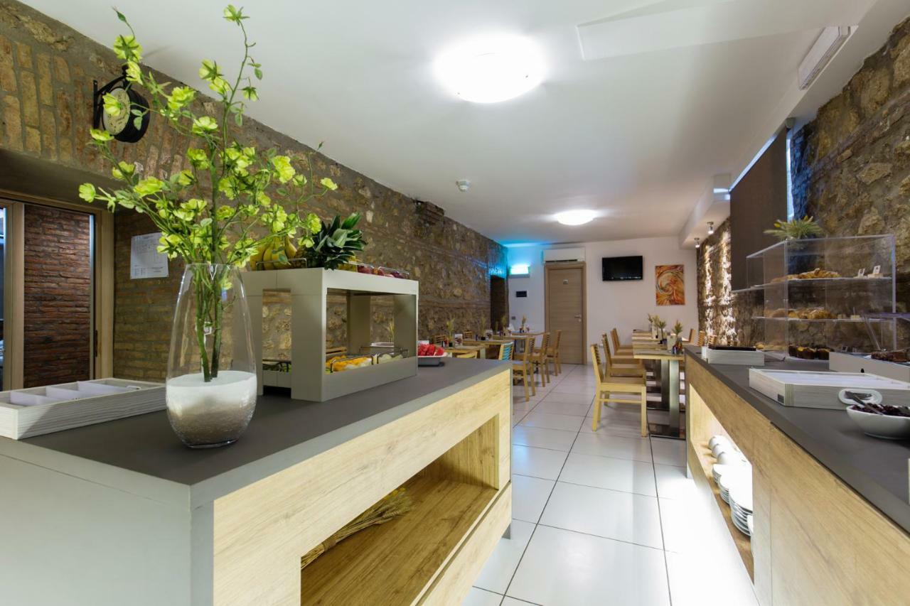 Plana Hotel Caserta Kültér fotó